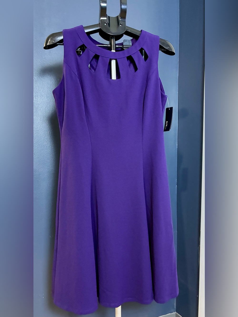 ALYX DressPurple Sleeveless Midi Dress with Cutout Neckline
